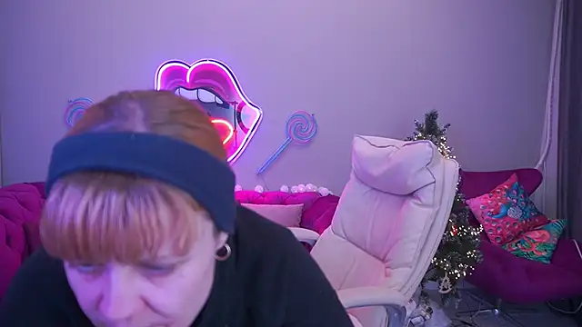 BellaLaPetit's cam snapshot