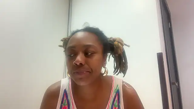 ChocolateCakeQueen's cam snapshot