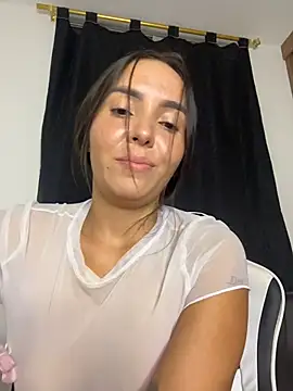 Scarlett05 live sex cam