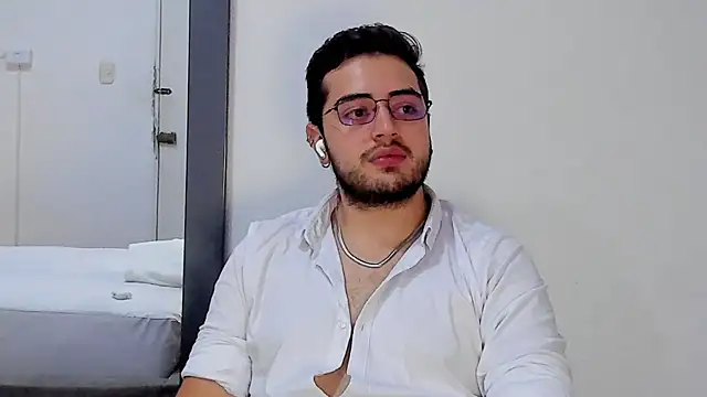 Ethan_Greys's cam snapshot