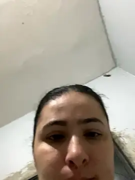 IvettSt_'s cam snapshot