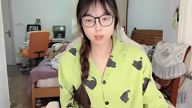 Akong11 live sex cam