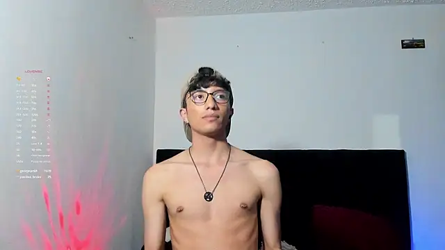 mhatias_'s cam snapshot