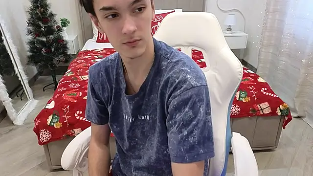 MoonlinSkinn live sex cam