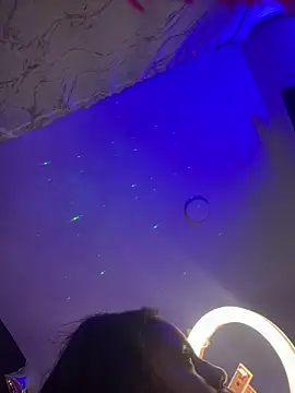 AlisonHoot69 live sex cam