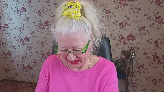 Maya_Mayflower's cam snapshot