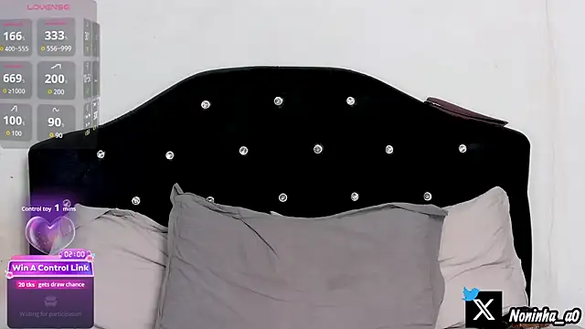 Noninha_ live sex cam
