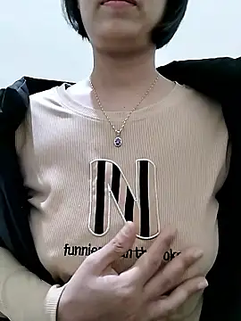 love_sexy090's cam snapshot