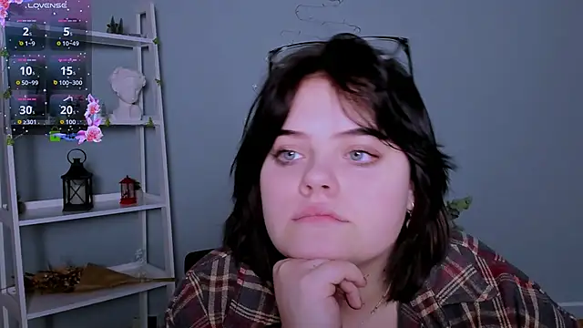 lika_pop's cam snapshot