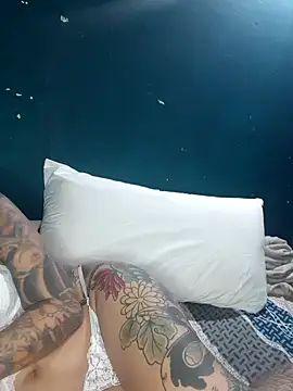 sexytattooed7's cam snapshot