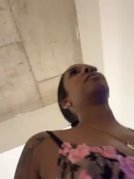 Your_Paris live sex cam