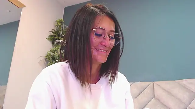 SharisWillian live sex cam