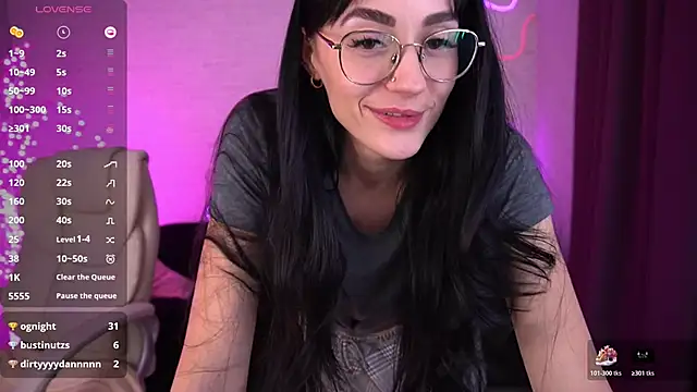 EviLune live sex cam