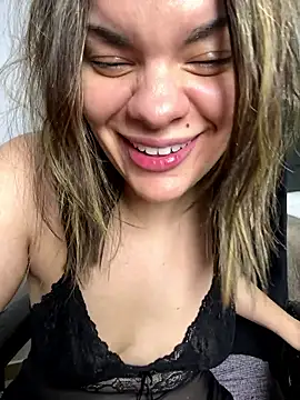 Zyrella live sex cam