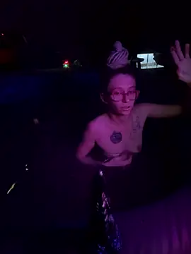 Stonermama666420's cam snapshot