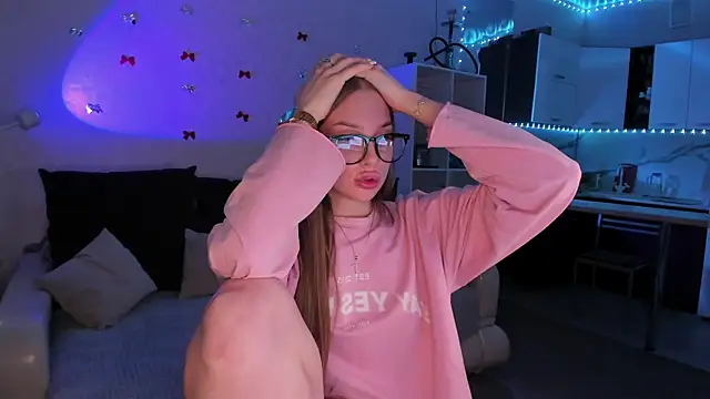 LababyAlice's cam snapshot