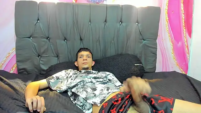 Straight_Guy22 live sex cam