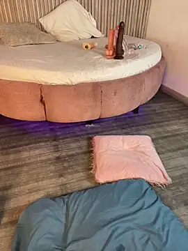 Saracooper__'s cam snapshot