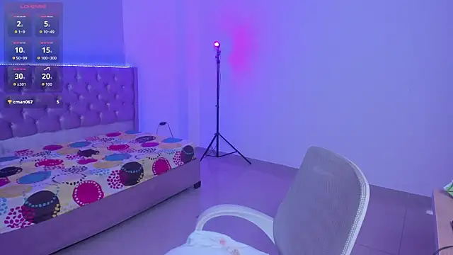 kitty_violet11's cam snapshot