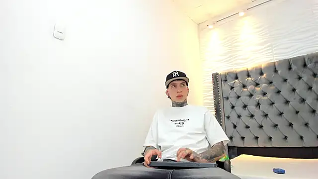 DANTE_ARMSTRONG live sex cam