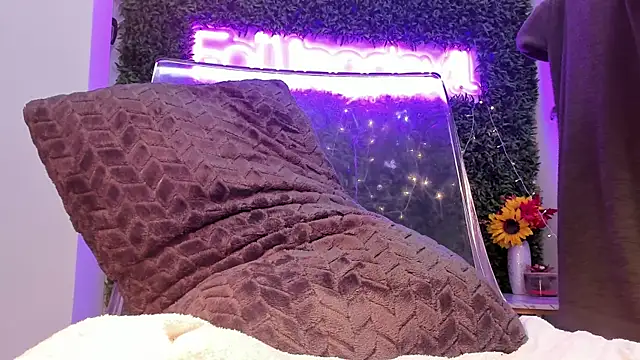 realhotfallingdevil's cam snapshot