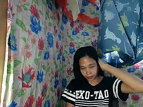 PinaySkinnyGirl's cam snapshot