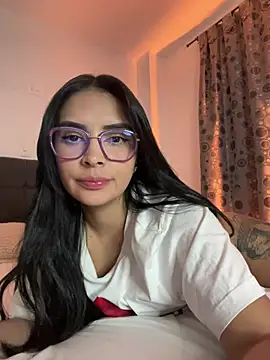 Linna_Cam live sex cam