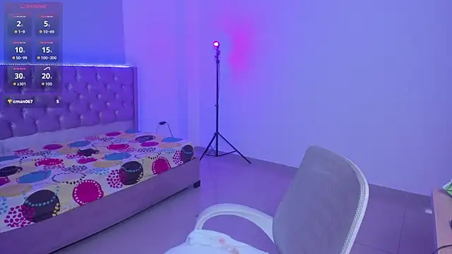 kitty_violet11's cam snapshot