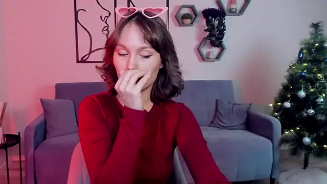 BritnieCute live sex cam