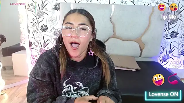 Livglow_tay's cam snapshot