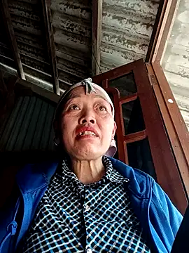 Agnes-baby's cam snapshot