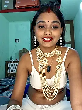 Hot-priyaa1 live sex cam