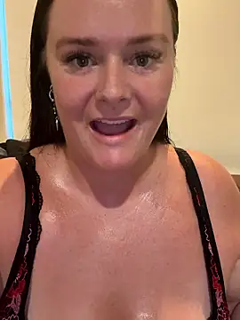 carinabro10 live sex cam