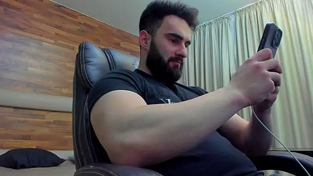 MicahLane live sex cam