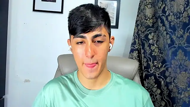 babymaik live sex cam