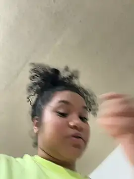 Lucy_wilson5 live sex cam