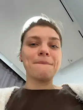 ValenciaShock live sex cam