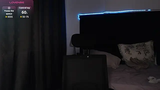 andrewmhilton_ live sex cam