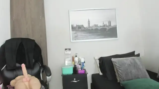 Cheryl_JONES live sex cam