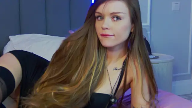 MarilynNova's cam snapshot