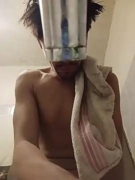 Lavz1995 live sex cam