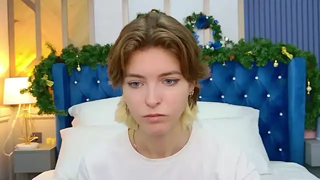 Misty_Wade's cam snapshot