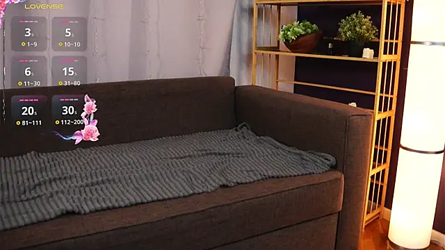 EliseTang's cam snapshot