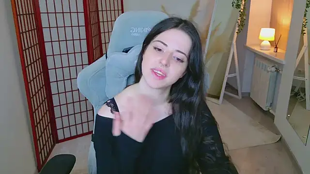 SoftAmora's cam snapshot