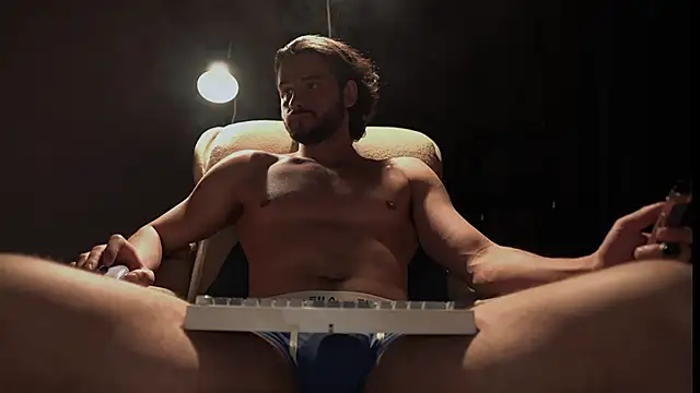 Keen___Luckystrike live sex cam