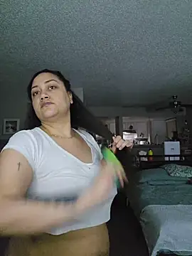 honeeyyy_pot's cam snapshot