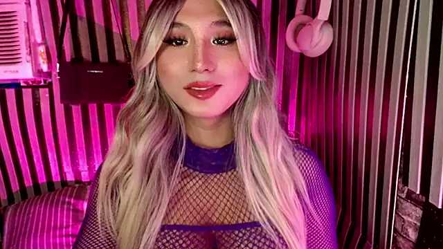 HoresCOCKLUCY live sex cam