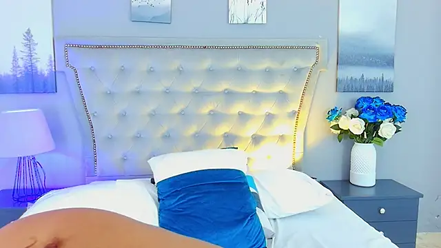 AngelaRoberts's cam snapshot