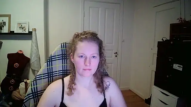 Girlnina-1995 live sex cam