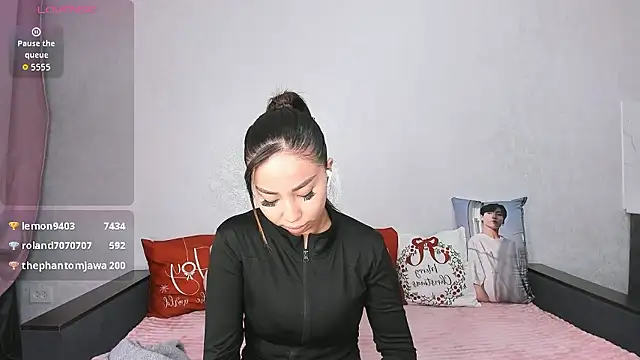 Long_is1and live sex cam